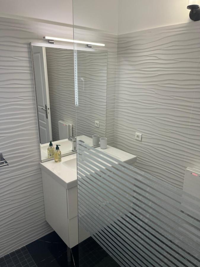 Bel Appartement 2 Chambres Au Coeur Du Village Eyragues المظهر الخارجي الصورة
