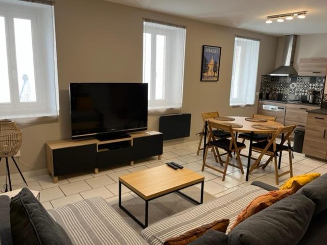 Bel Appartement 2 Chambres Au Coeur Du Village Eyragues المظهر الخارجي الصورة